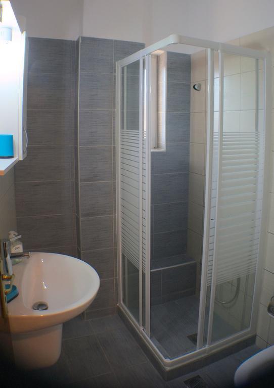 Nikolaki Rooms Pórto Ráfti Exterior foto